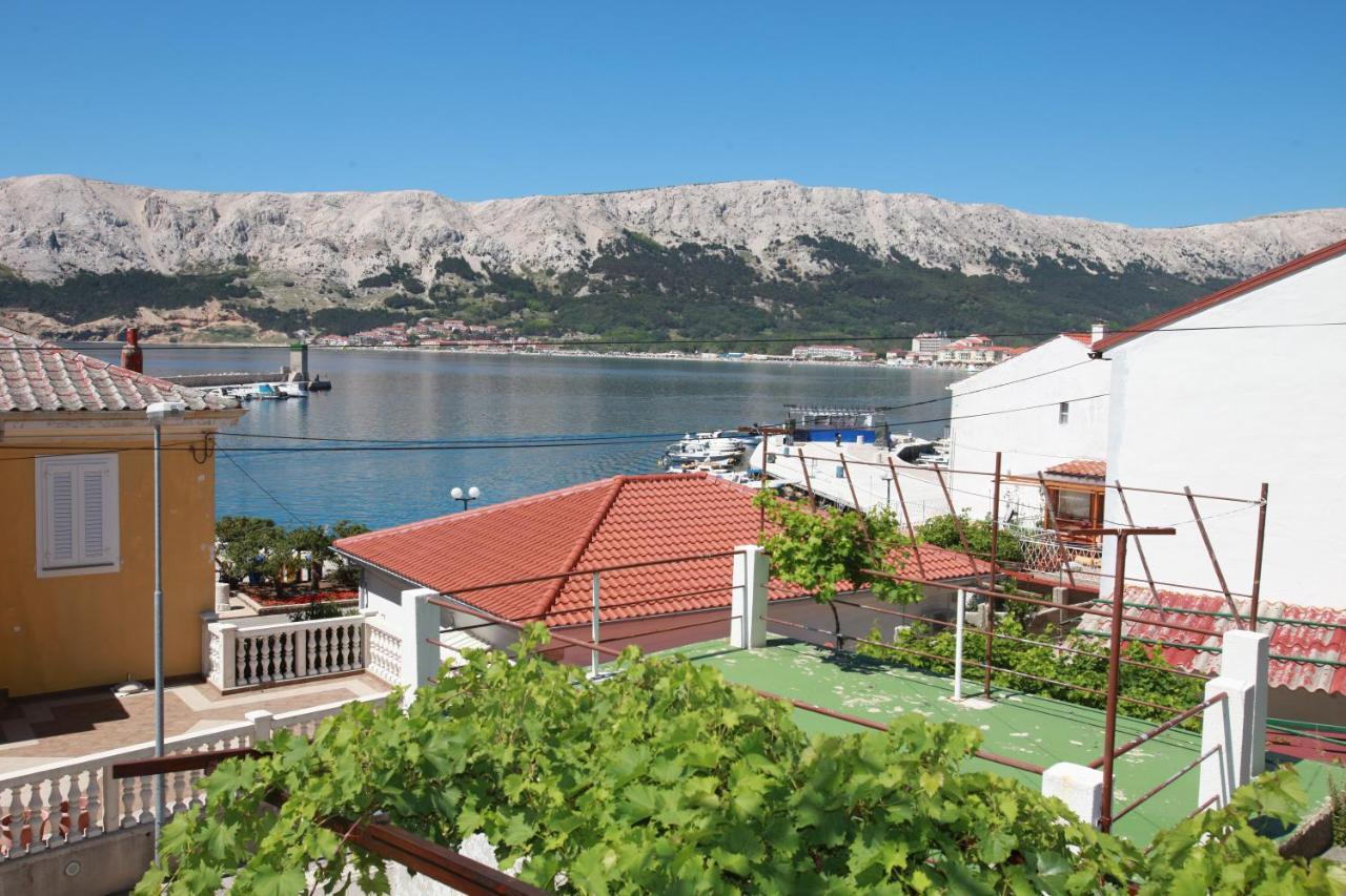 Apartment Mario With Terrace And Sea View Башка Экстерьер фото